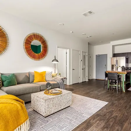 Illume 114 Apartment